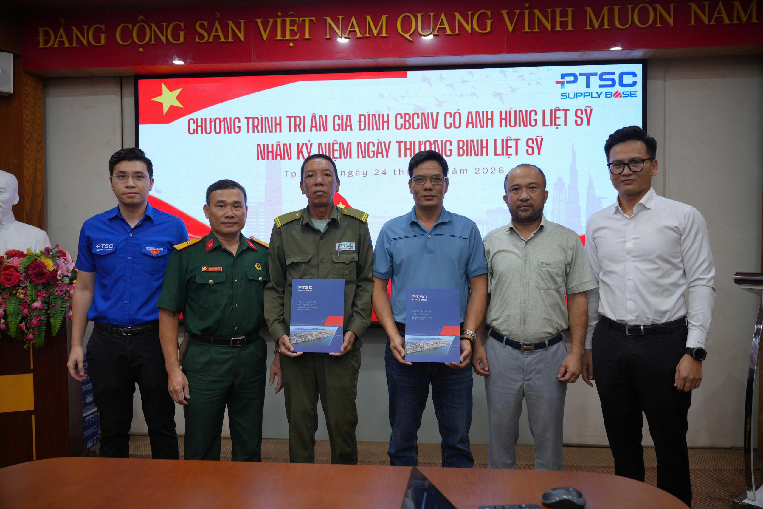 PTSC Supply Base tổ chức chuỗi hoạt động kỷ niệm 79 năm Ngày Thương binh - Liệt sĩ, tri ân các anh hùng liệt sĩ và người có công với cách mạng.